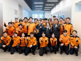 김동연 경기도지사의 특별한 명절 준비. 설 연휴 첫 날 전통시장·소방서·복지시설 등 찾아 민생 챙겨 기사 이미지